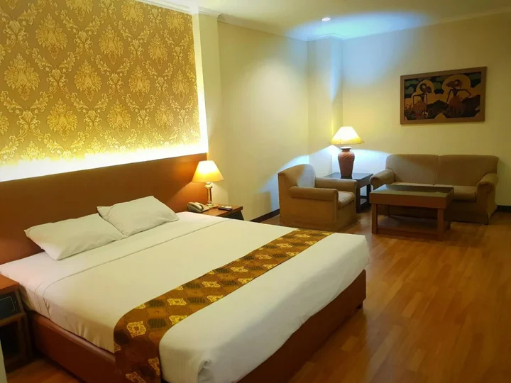 Суракарта: Riyadi Palace Hotel