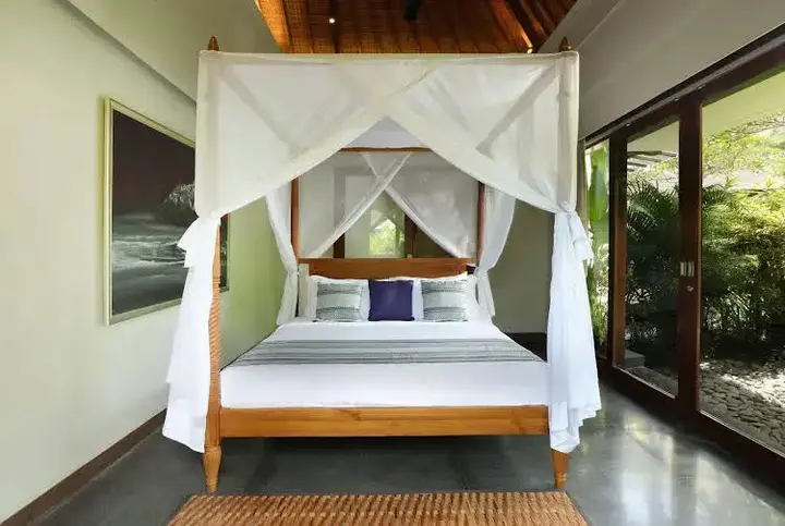 Беноа: The Shanti Residence