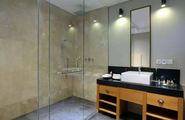 Беноа: The Shanti Residence
