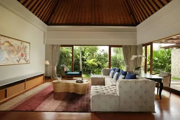 Беноа: The Shanti Residence