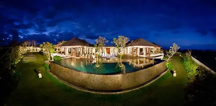 Беноа: The Shanti Residence