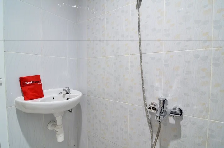 Суракарта: RedDoorz near Museum Keraton Surakarta