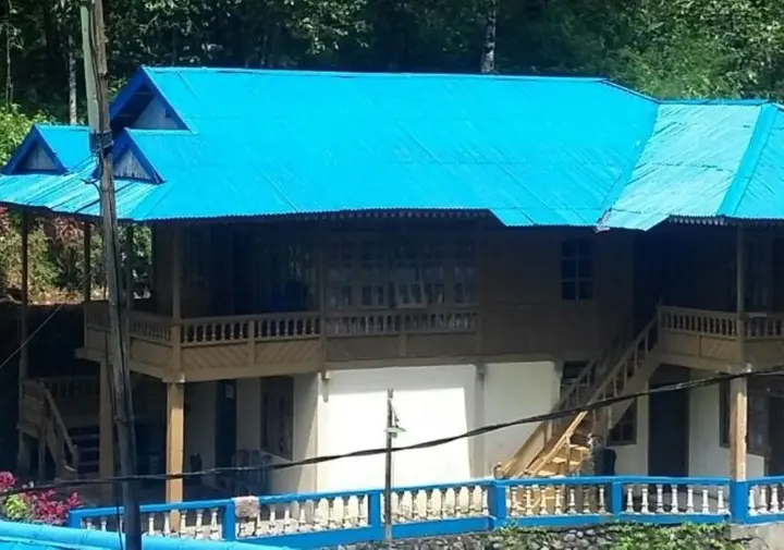 Малино: Lembah Biru Lagoon