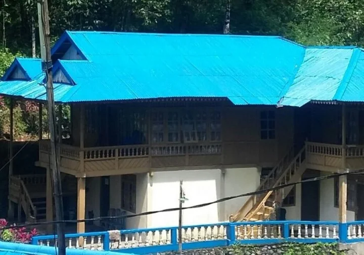 Малино: Lembah Biru Lagoon