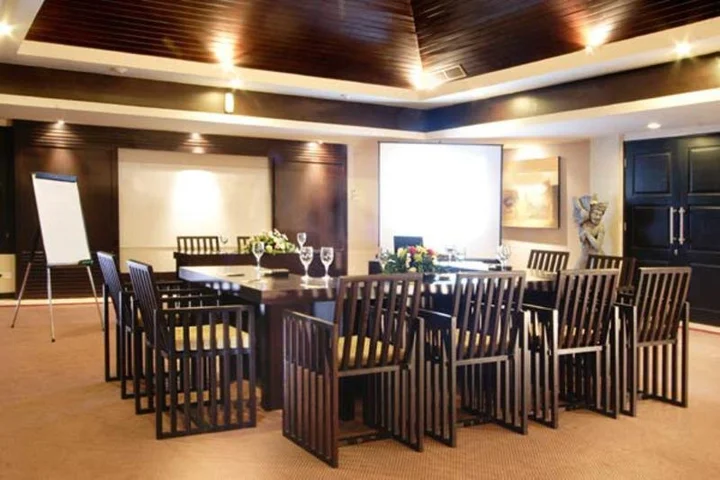 Беноа: Swiss-Belhotel Bay View Hotel,Suites and Villas Hotel