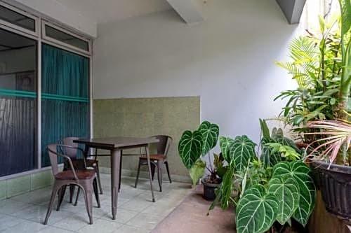 Семаранг: KoolKost Syariah @ Wisma Fastabiq (Minimun Stay 6 Nights)