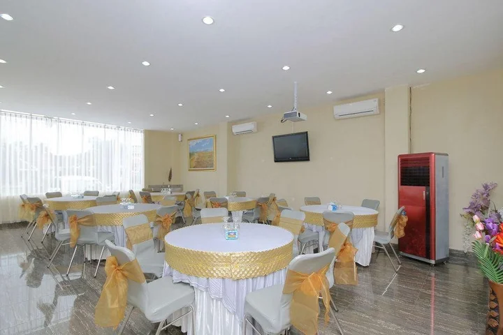 Банджанбару: Airy Tugu Adipura Kastela 3 Banjarbaru