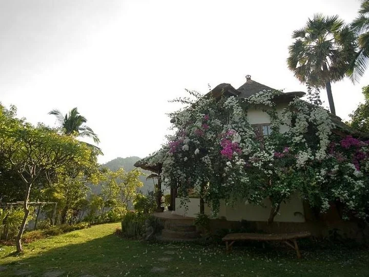 Теджакула: Abasan Mountain Retreat