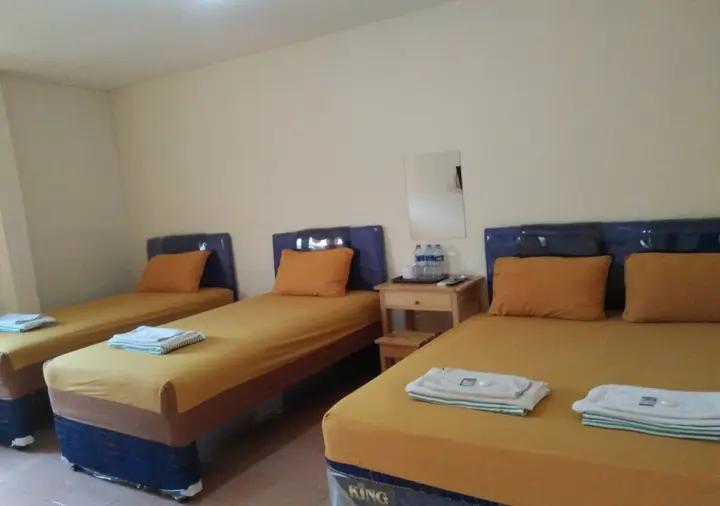 Тангеранг: Kost CMC