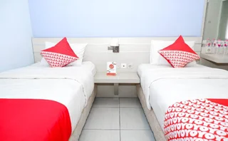 Семаранг: Sky Guesthouse By OYO Rooms
