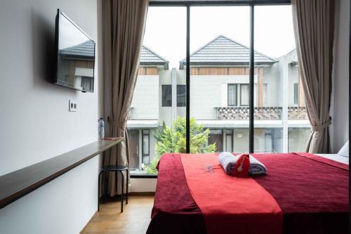Legok: RedDoorz Plus Near ICE BSD Minerva