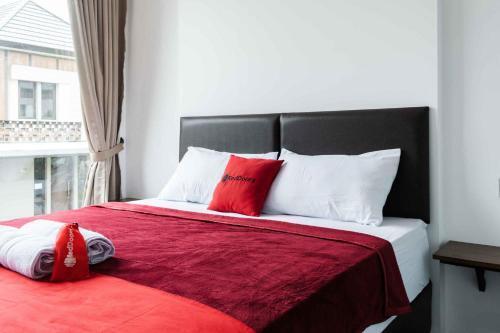 Legok: RedDoorz Plus Near ICE BSD Minerva