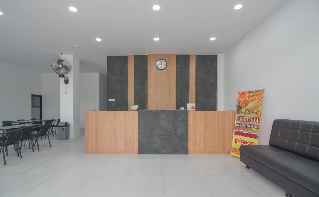Понтианак: Reddoorz Plus @ Sepakat Dua Street