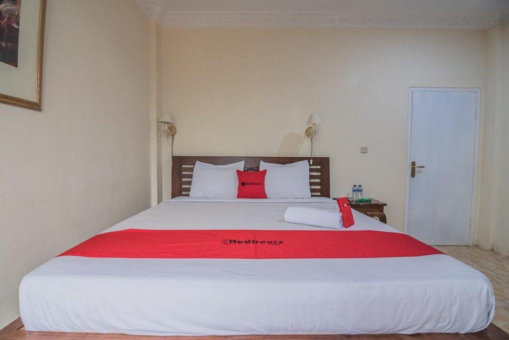 Чипанас: Urbanview Hotel Mon Bel Cibodas by RedDoorz