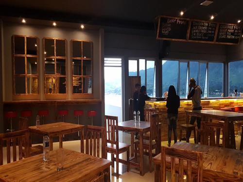 Озеро Тоба: Dginn Cafe & Bar