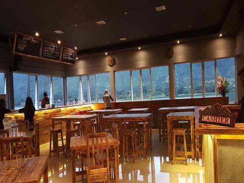 Озеро Тоба: Dginn Cafe & Bar