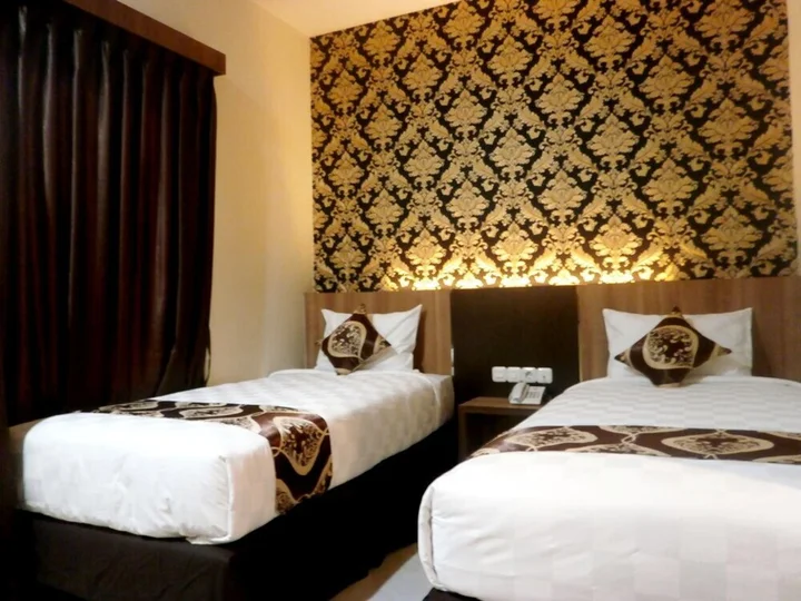 Макассар: D'Holiday Hotel