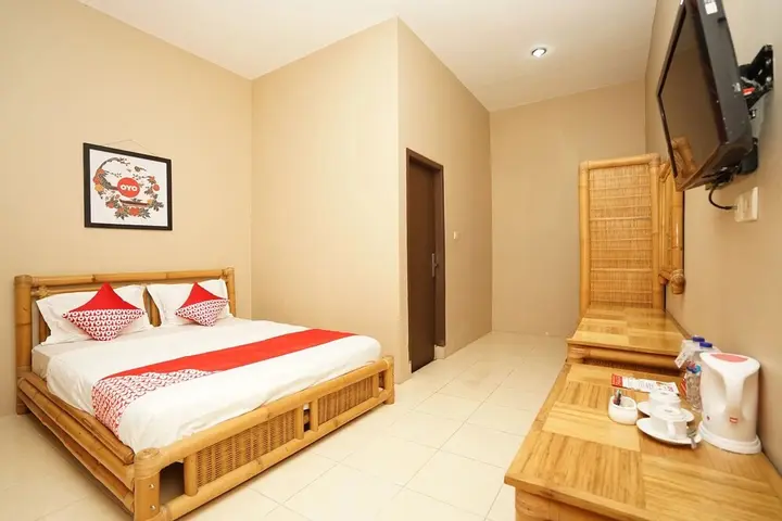 Проболинго: Kampoeng Kita Hotel by Oyo Rooms