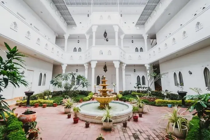 Медан: RedDoorz Plus Syariah @ Jalan Brigjend Katamso Medan