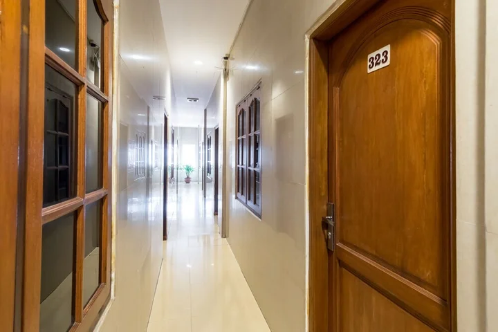 Медан: Gentala Hotel by OYO Rooms