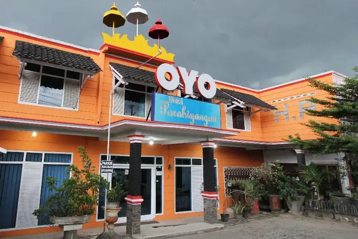 Бандар-Лампунг: Hotel Parahiyangan By OYO Rooms