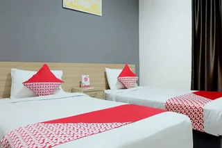 Муара Бунго: Hotel Fayadh by OYO Rooms