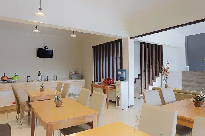 Муара Бунго: Hotel Fayadh by OYO Rooms
