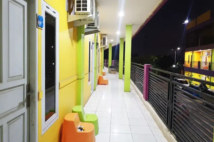 Караванг: Wisma Gahalta Syariah by Oyo Rooms