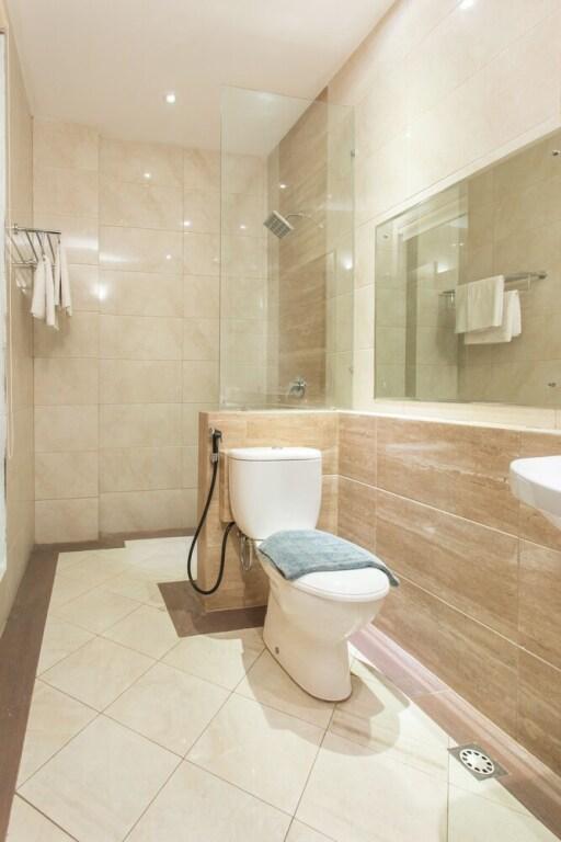 Баликпапан: Hotel Sejati by OYO Rooms