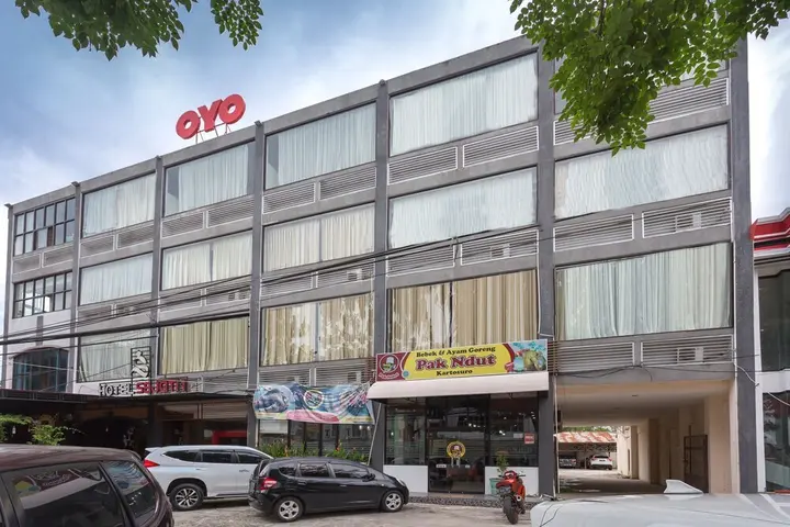 Баликпапан: Hotel Sejati by OYO Rooms
