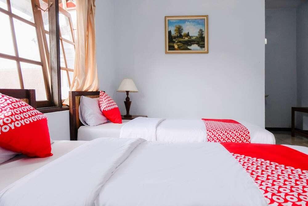 Маланг: Hotel Nugraha By OYO Rooms