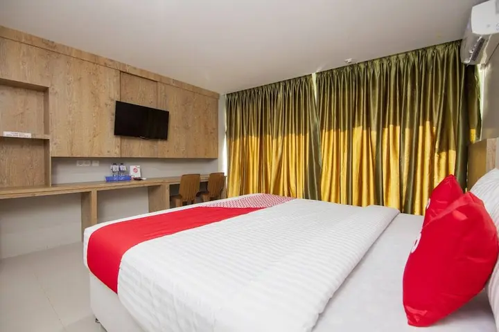 Озеро Тоба: Gapura Hotel by OYO Rooms