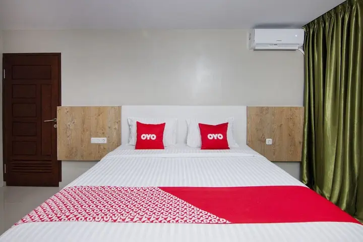 Озеро Тоба: Gapura Hotel by OYO Rooms