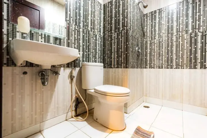Макассар: Reddoorz Plus Near Karebosi Area 3