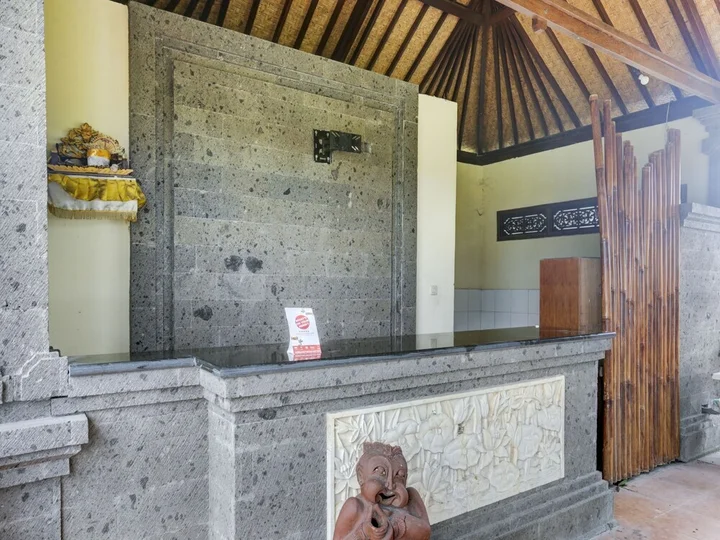 Табанан: Hotel Astiti Graha Tanah Lot by OYO Rooms