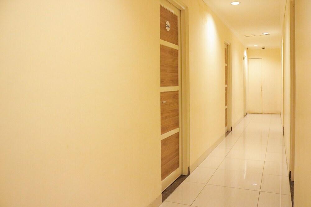 Амбон: Maleo Guest House by OYO Rooms