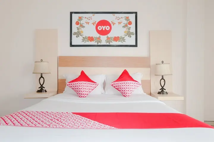 Маланг: Hasanah Guest House Syariah De Saphire by OYO Rooms