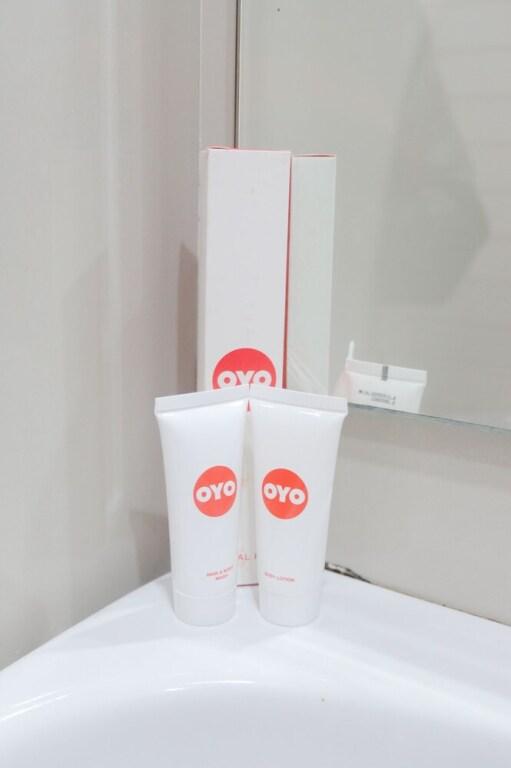 Маланг: Hasanah Guest House Syariah De Saphire by OYO Rooms