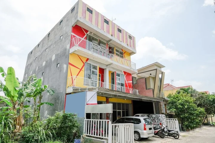 Маланг: Bukit Cemara Tidar Family by OYO Rooms