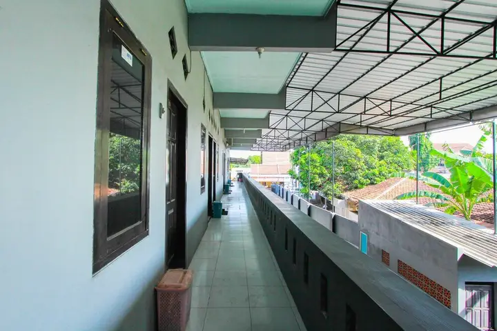 Kost Mittasukha Family by OYO Rooms — фото 3