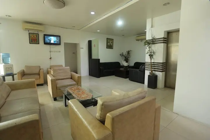 Банджармасин: Hotel Sembilan Sembilan by OYO Rooms