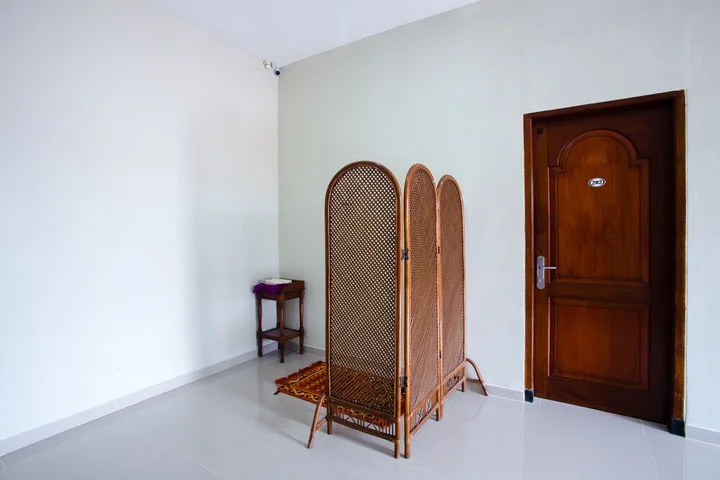 Семаранг: Safara Guesthouse Syariah by Oyo Rooms