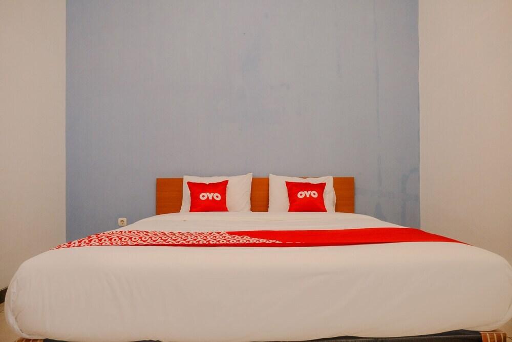 Candi Panggung Family Guest House Syariah by OYO Rooms — фото 2