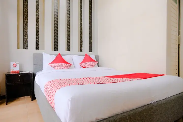 Бату: Tiara Family Residence by OYO Rooms