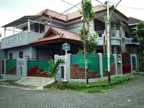 Джимбаран: Lotus Surf Hostel Bali