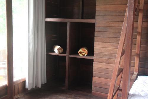 Лембонган-Айленд: Titi Hostel