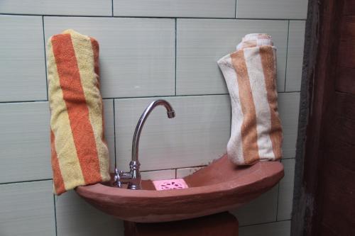 Лембонган-Айленд: Titi Hostel