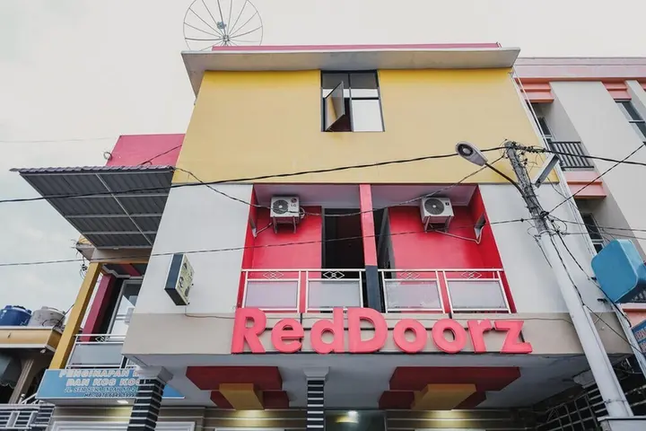 Медан: Penginapan Medan by RedDoorz
