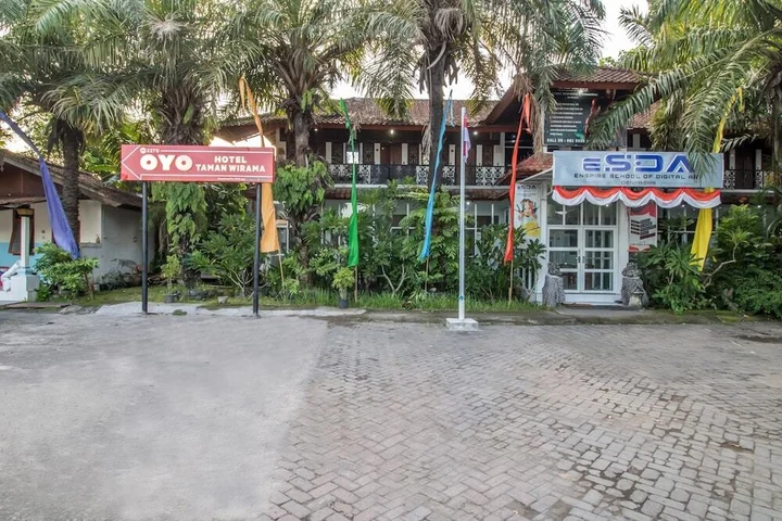 Табанан: Hotel Taman Wirama by OYO Rooms