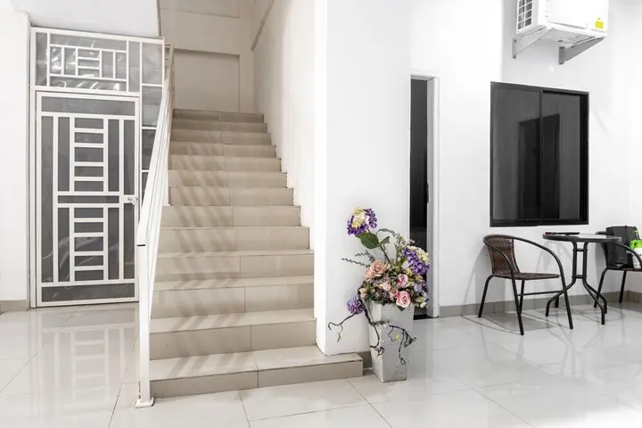 Медан: Afifah Guesthouse by RedDoorz